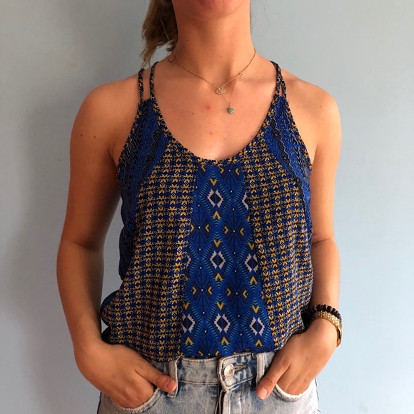 Patterned top - Picture 2 of 2